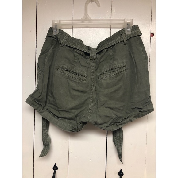 Shorts. - Picture 2 of 3